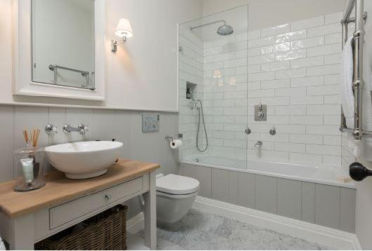 One Navy, Bath Apartment Ngoại thất bức ảnh